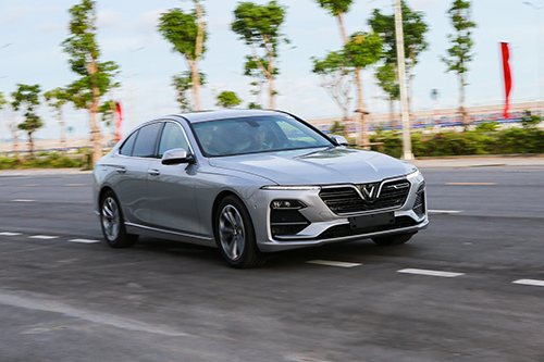 Mẫu xe VinFast Lux A2.0.