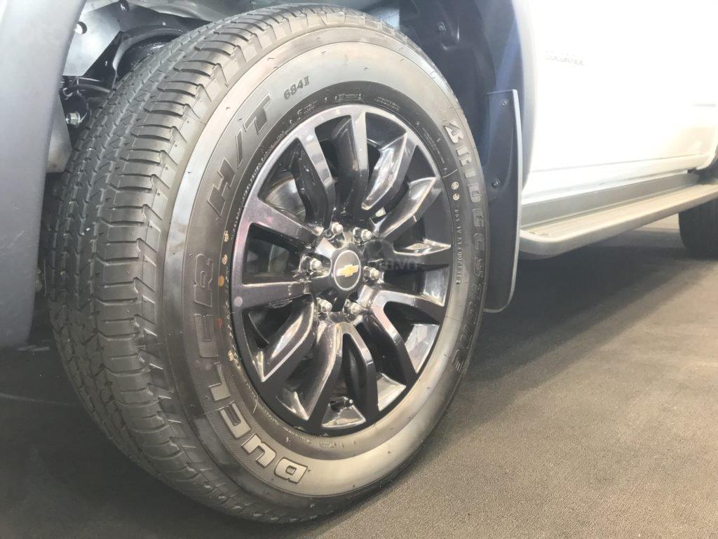 Chevrolet Colorado 2019 Trail Boss trang trí đẹp mắt