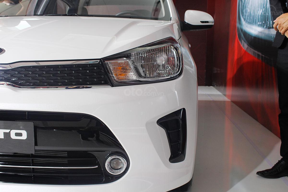 Ảnh chi tiết Kia Soluto 2019 vừa ra mắt Việt Nam a2