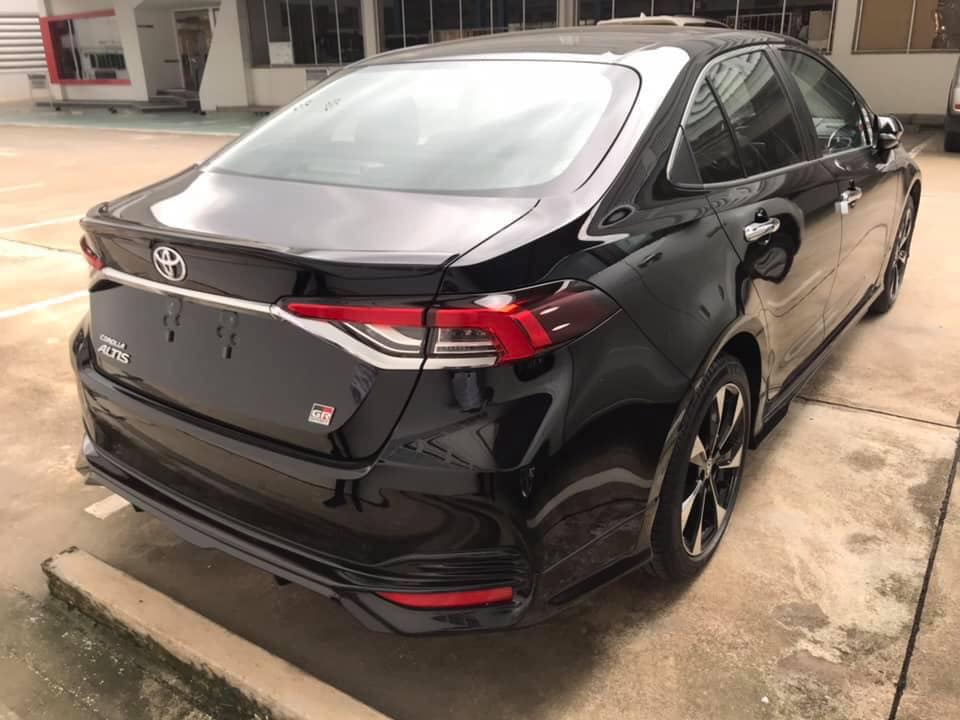 Thêm ảnh Toyota Corolla Altis 2020 bản GR Sport  a3