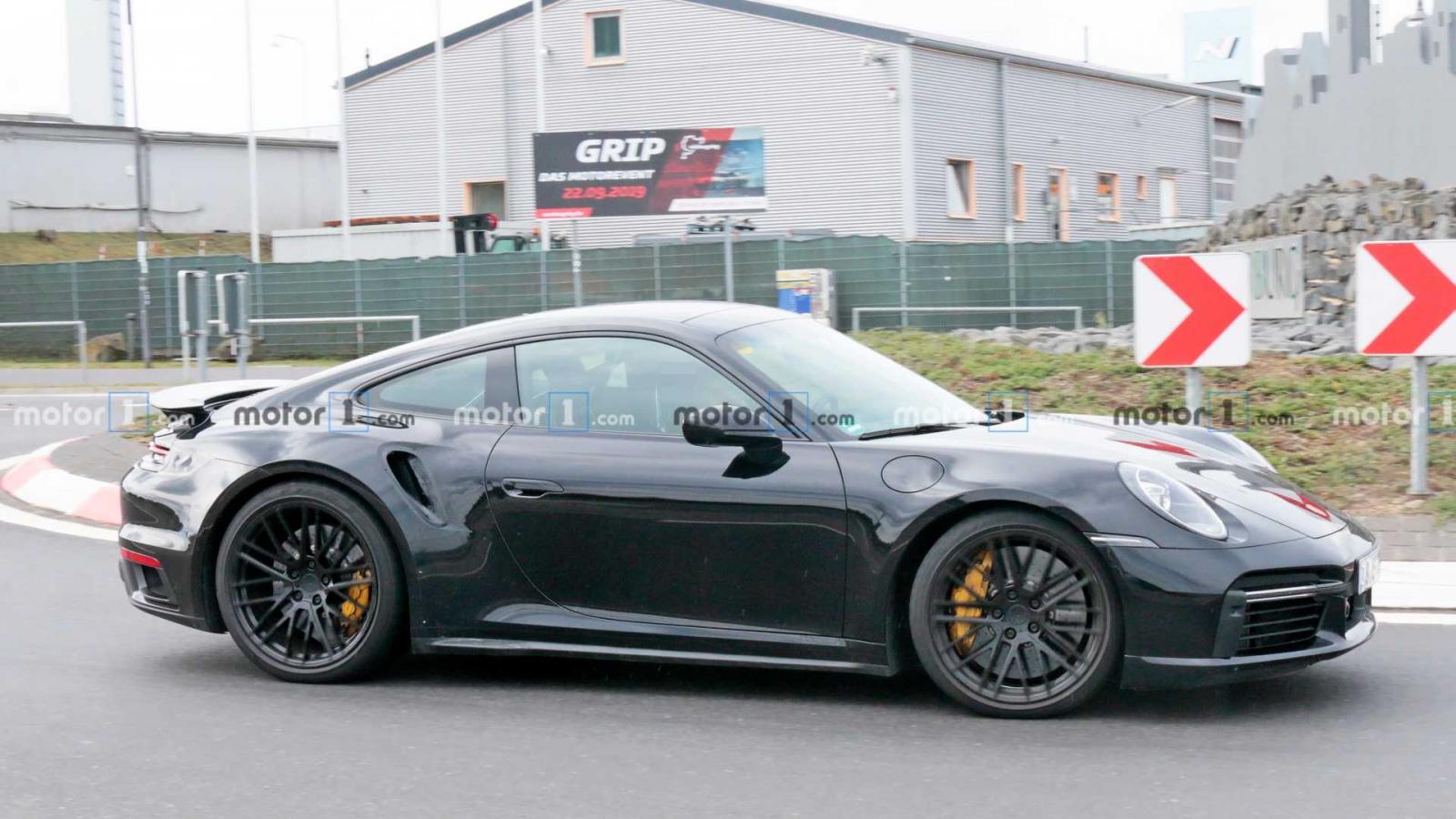 Porsche 911 Turbo sẽ sử dụng động cơ 6 xy-lanh tăng áp kép.