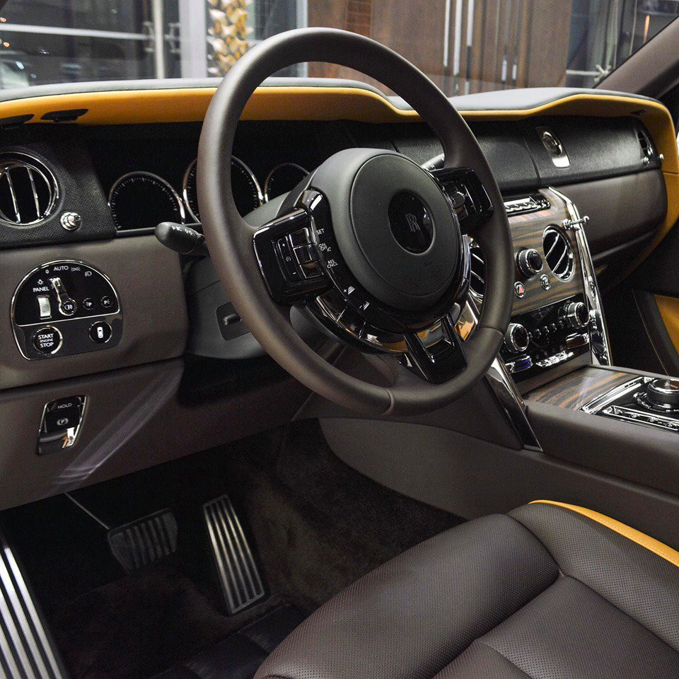 Ngắm chiếc Rolls-Royce Cullinan ngoại thất màu nâu Tuscan Sun tại Abu Dhabi a6