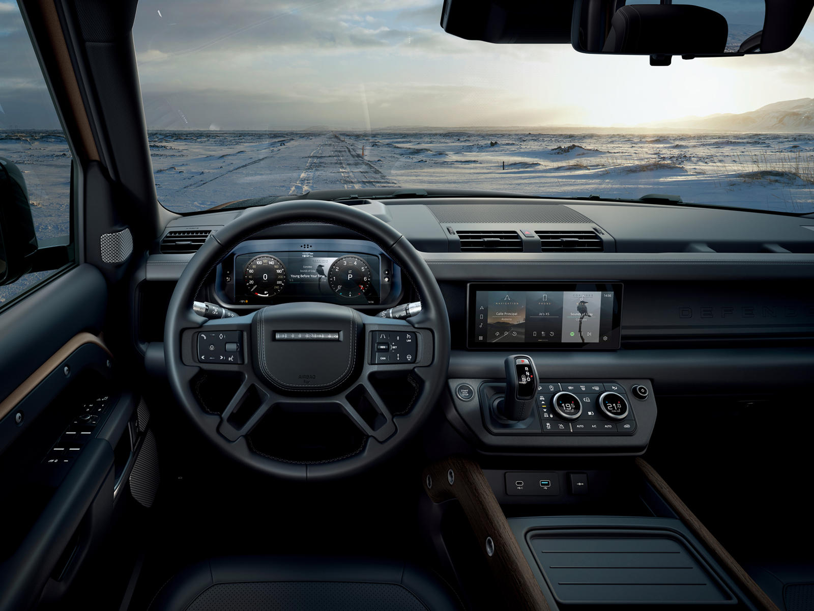 Đánh giá xe Land Rover Defender 2020