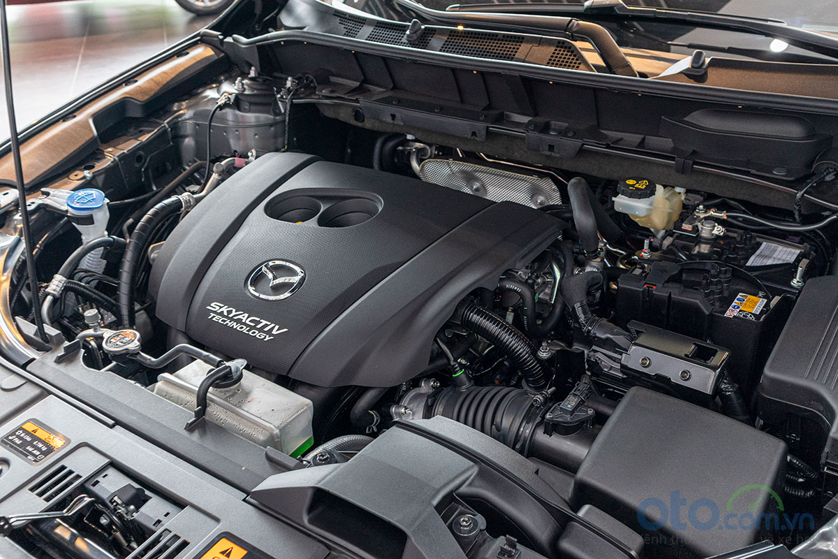 Đánh giá xe Mazda CX-8 2019: Tân binh SUV 7 chỗ được trang bị những gì? 7a