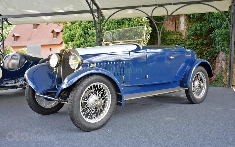 Bugatti Type 40 mui trần (năm 1926) Bugatti Type 40 mui trần (năm 1926).