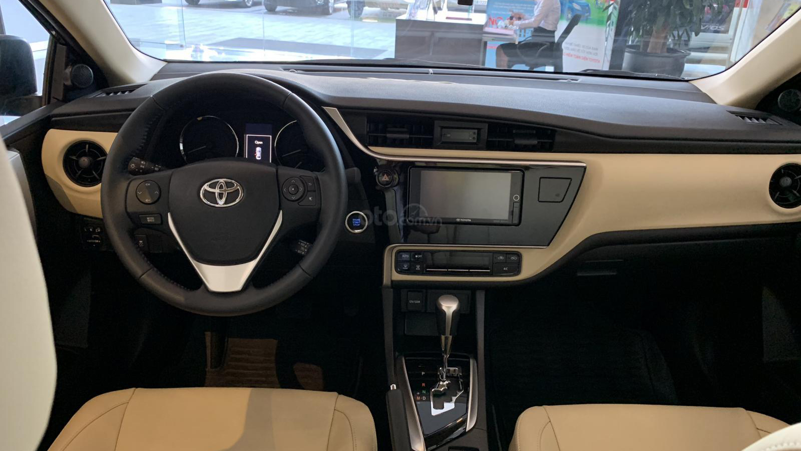 So sánh Toyota Corolla Altis 2020 và bản hiện hành qua ảnh a8