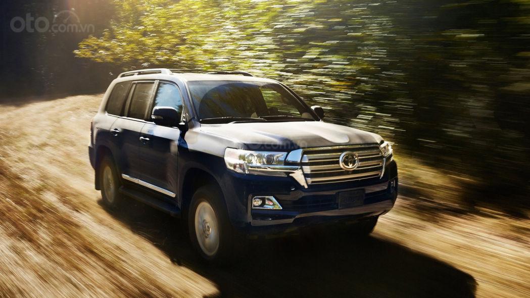 Top 10 mẫu xe người dùng chạy nhiều nhất trong 1 năm - Toyota Land Cruiser gây được ấn tượng với người dùng