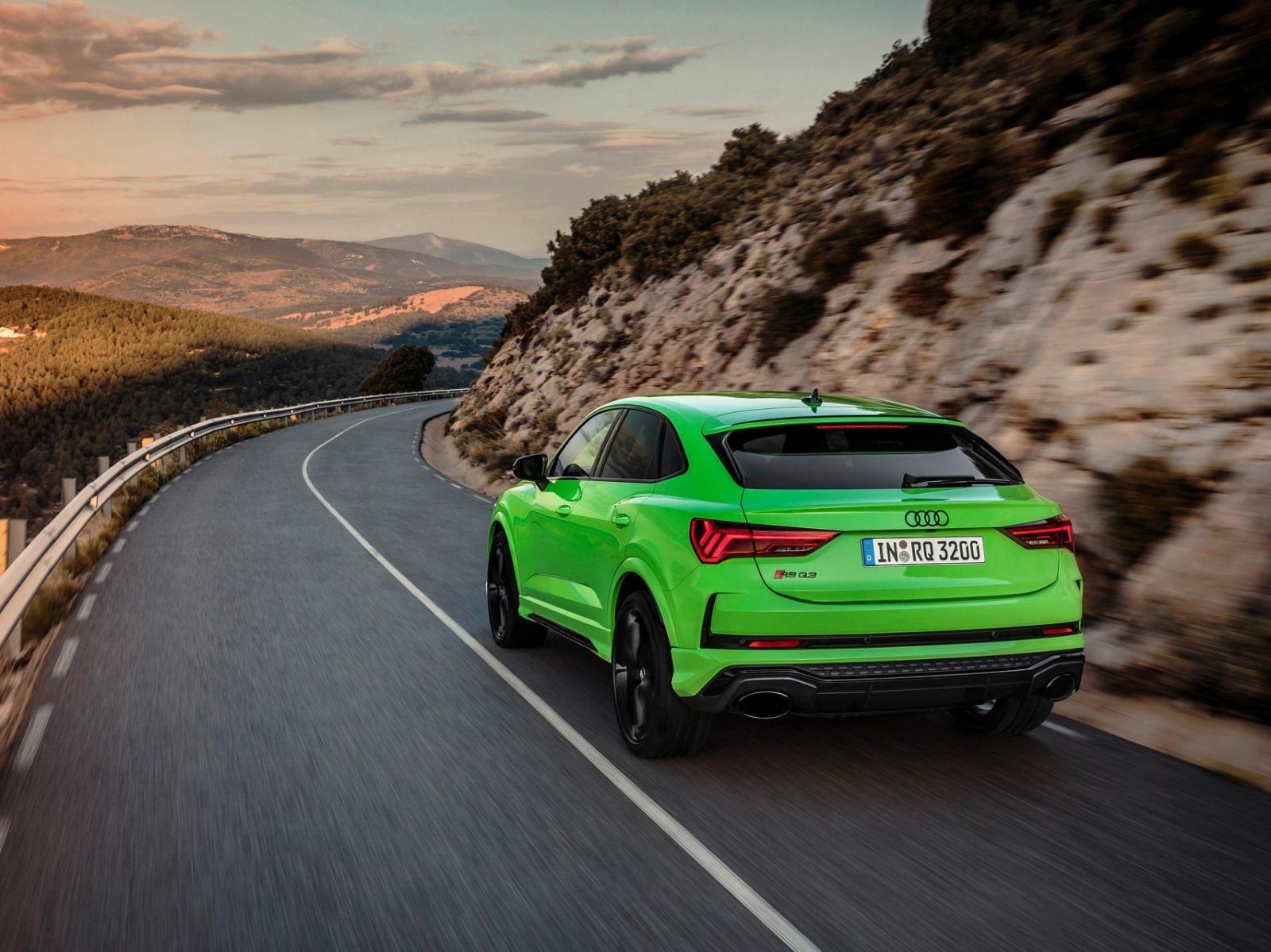 Audi RS Q3 và RS Q3 Sportback ra mắt.