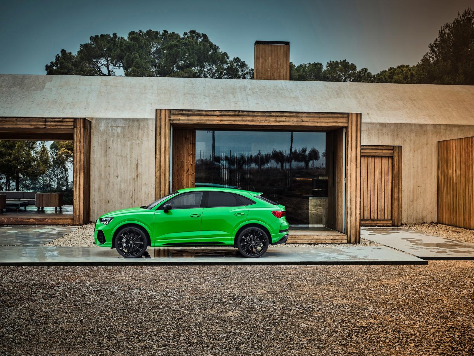 Audi RS Q3 và RS Q3 Sportback ra mắt.