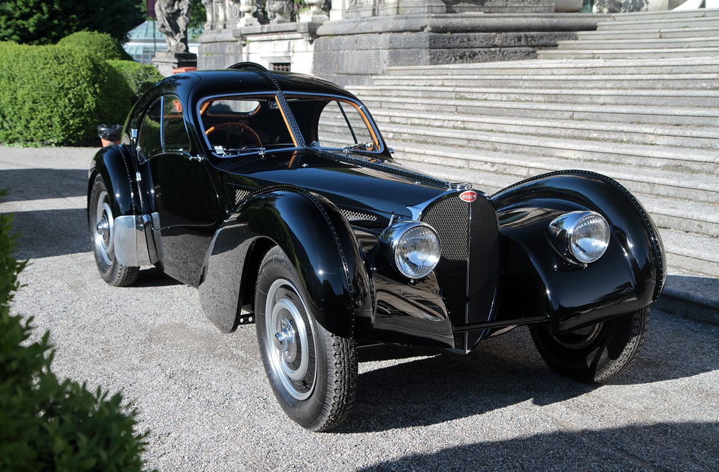 Xe ô tô cổ tuyệt phẩm nhất mọi thời đại Bugatti Type 57SC Atlantic.