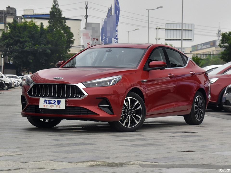 Xe Volkswagen Trung Quốc JAC Refine A5 ra mắt nhìn giống Kia K3, chào giá 277 triệu