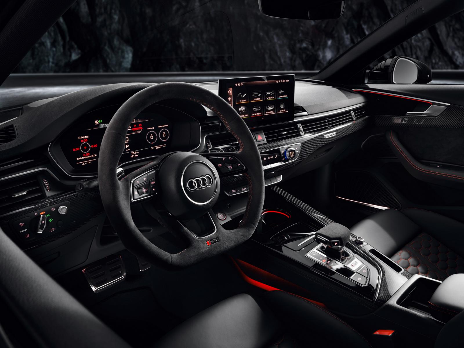 Audi RS4 Avant 2020 ra mắt với ngoại hình hầm hố hơn.