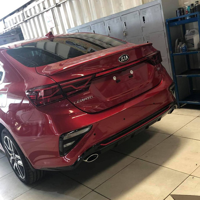 Kia Cerato Premium 2.0 tại Việt Nam bổ sung thêm trang bị mới - Ảnh 1 Kia Cerato Premium 2.0 tại Việt Nam bổ sung thêm trang bị mới - Ảnh 1.
