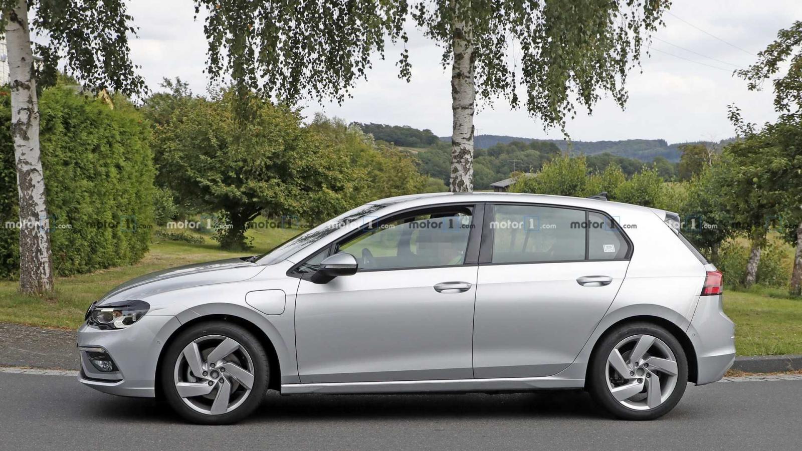 Volkswagen Golf 8 2020 sẽ ra mắt tại Đức.