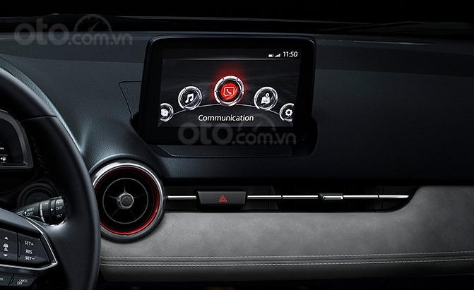 So sánh Mazda CX-3 và CX-5: Mazda CX-3 về cơ bản cũng đã trang bị khá đầy đủ các công nghệ tiện lợi