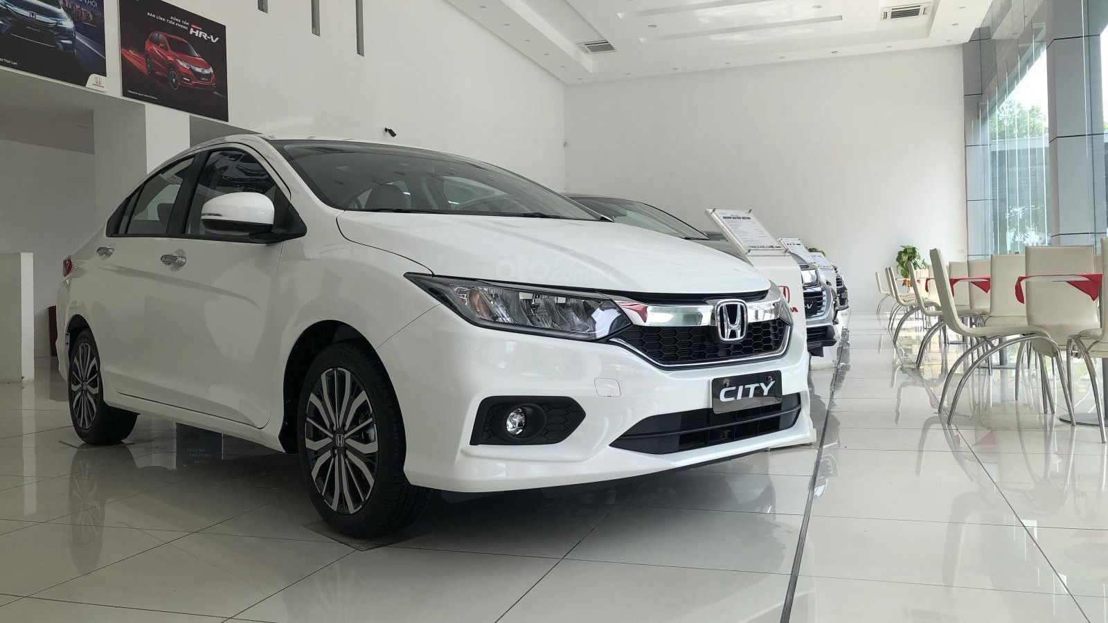 So sánh xe Kia Soluto 2019 với Honda City 2019 a3