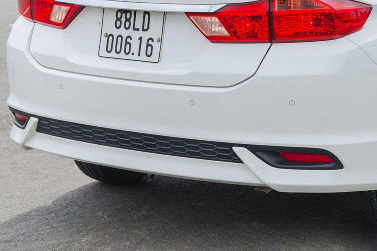 So sánh xe Kia Soluto 2019 với Honda City 2019 a17