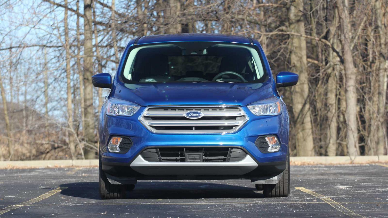 Phân biệt xe Ford Escape 2020 và đời cũ qua ảnh