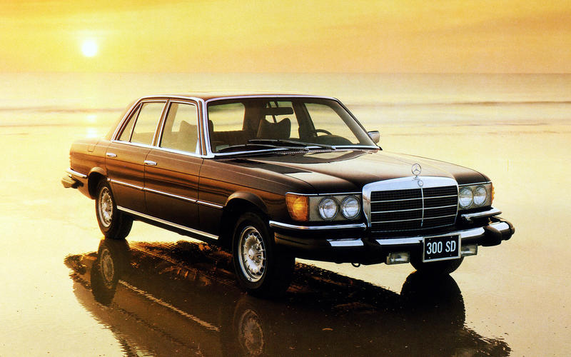 ĐỘNG CƠ DIESEL TĂNG ÁP: Mercedes-Benz 300SD (1978).