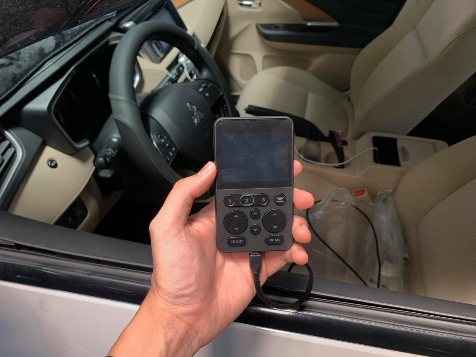 Mitsubishi Xpander độ nâng hạ gầm, hàng độc chất như xe sang 3 Mitsubishi Xpander độ nâng hạ gầm, hàng độc chất như xe sang a3