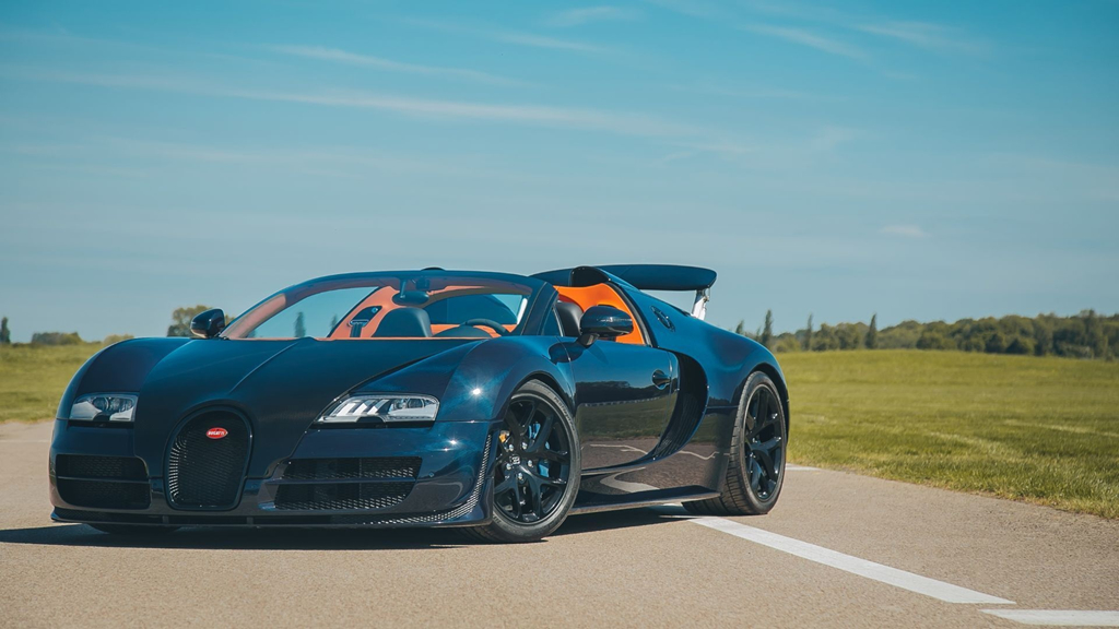 Vỏ carbon của siêu xe Bugatti Veyron.