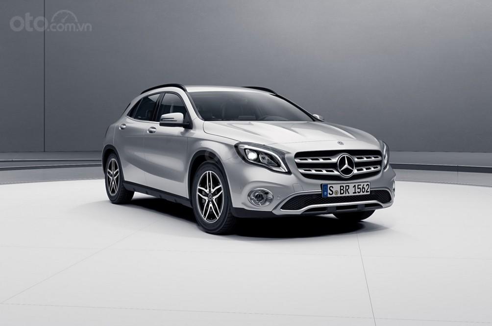 Mercedes-Benz GLA 200 Style trình làng Malaysia với giá hơn 1,24 tỷ đồng