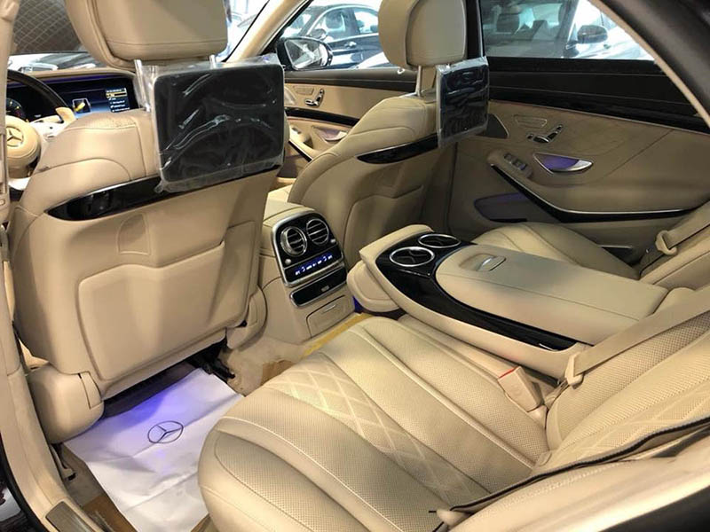 Trên Mercedes S450 ghế ngồi được bọc da cao cấp Trên Mercedes S450 ghế ngồi được bọc da cao cấp