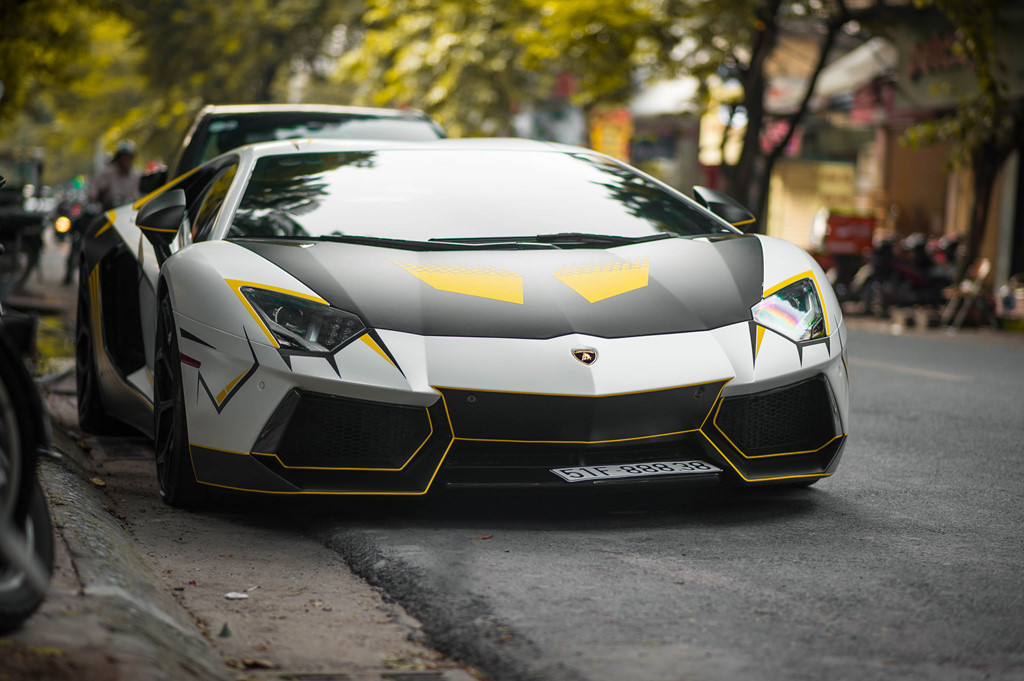 Bản độ Lamborghini Aventador đầu tiên tại Việt Nam dám thay đổi ống xả 2 Bản độ Lamborghini Aventador đầu tiên tại Việt Nam dám thay đổi ống xả a2