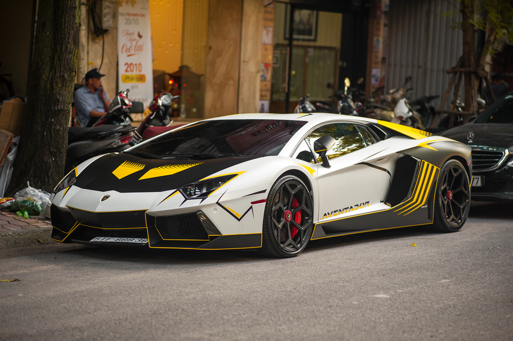 Bản độ Lamborghini Aventador đầu tiên tại Việt Nam dám thay đổi ống xả 10 Bản độ Lamborghini Aventador đầu tiên tại Việt Nam dám thay đổi ống xả a10