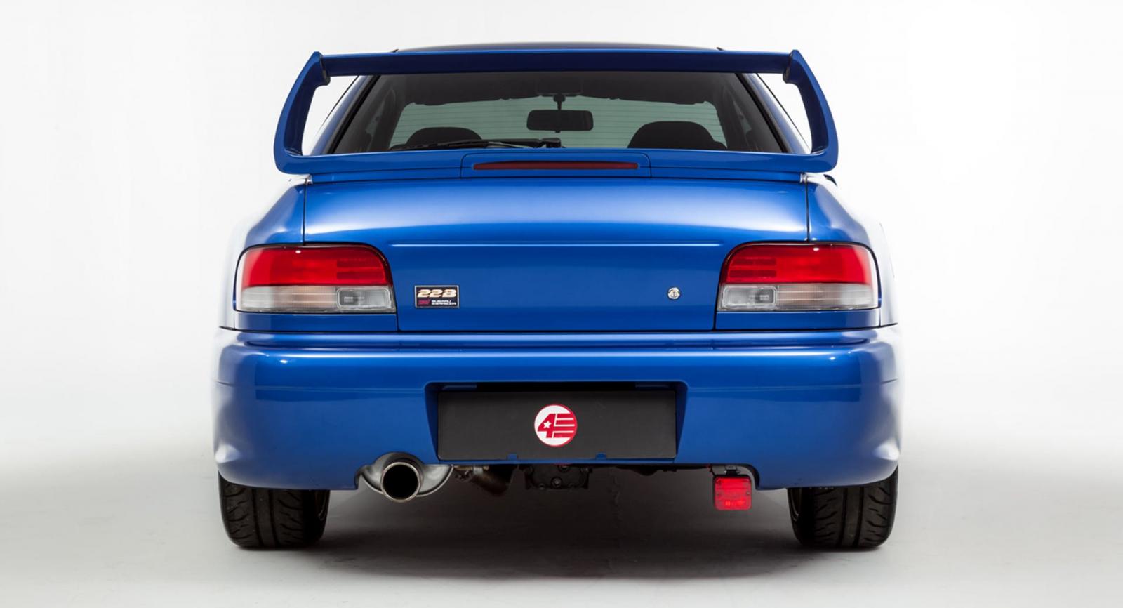 Ngoại hình Subaru Impreza 22B STi.