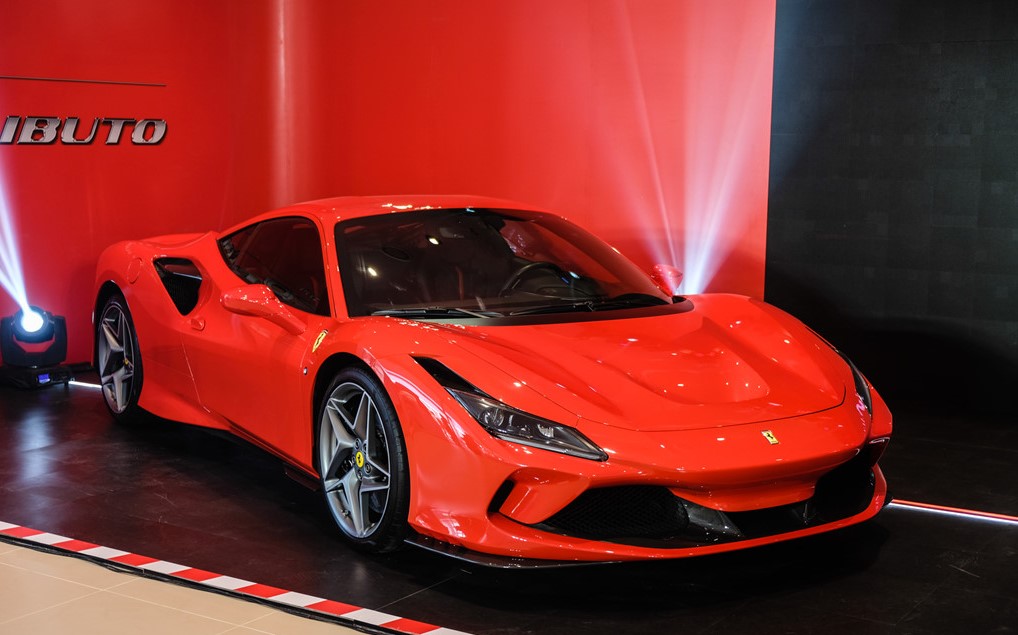 "Soi" chiếc Ferrari F8 Tributo đầu tiên đặt chân đến Việt Nam 1 "Soi" chiếc Ferrari F8 Tributo đầu tiên đặt chân đến Việt Nam a1
