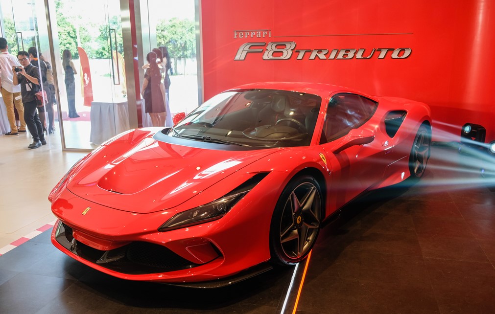 "Soi" chiếc Ferrari F8 Tributo đầu tiên đặt chân đến Việt Nam 3 "Soi" chiếc Ferrari F8 Tributo đầu tiên đặt chân đến Việt Nam a3