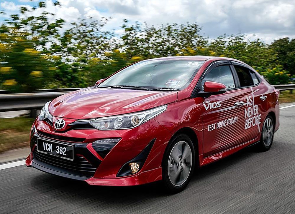 Đầu xe thể hiện rõ đặc trưng ngôn ngữ thiết kế “Keen Look” Đầu xe thể hiện rõ đặc trưng ngôn ngữ thiết kế “Keen Look”
