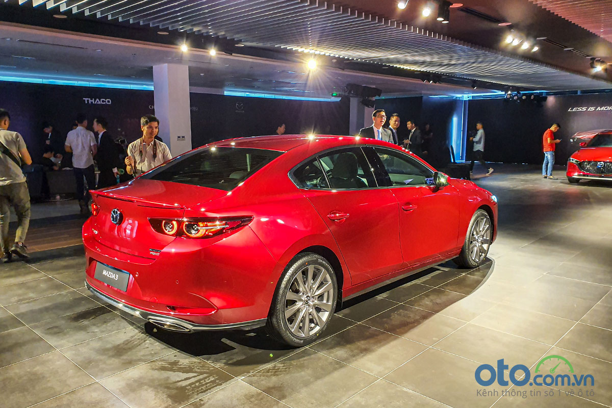 Mazda 3 2020 thiết kế đuôi xe.