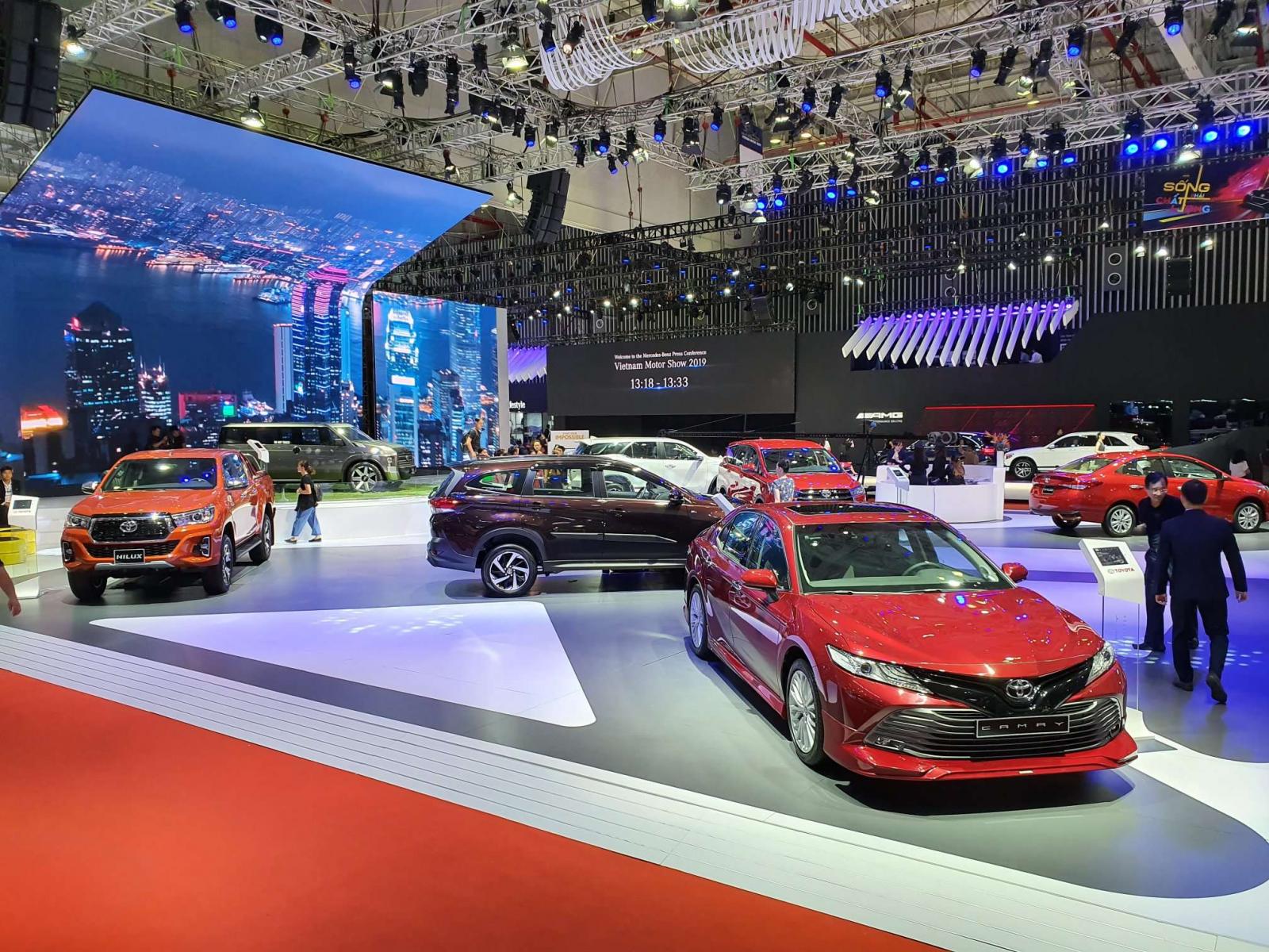 Năm 2019, xe nhập khẩu đang dần lấn át xe lắp ráp nội địa - Ảnh 1.