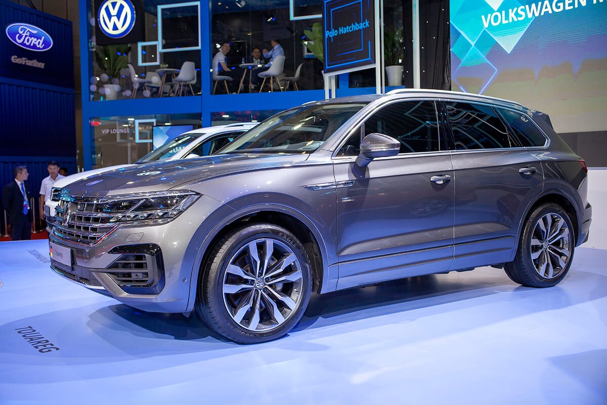 Volkswagen Touareg 2020 có giá từ 3,099 tỷ đồng tại Việt Nam...