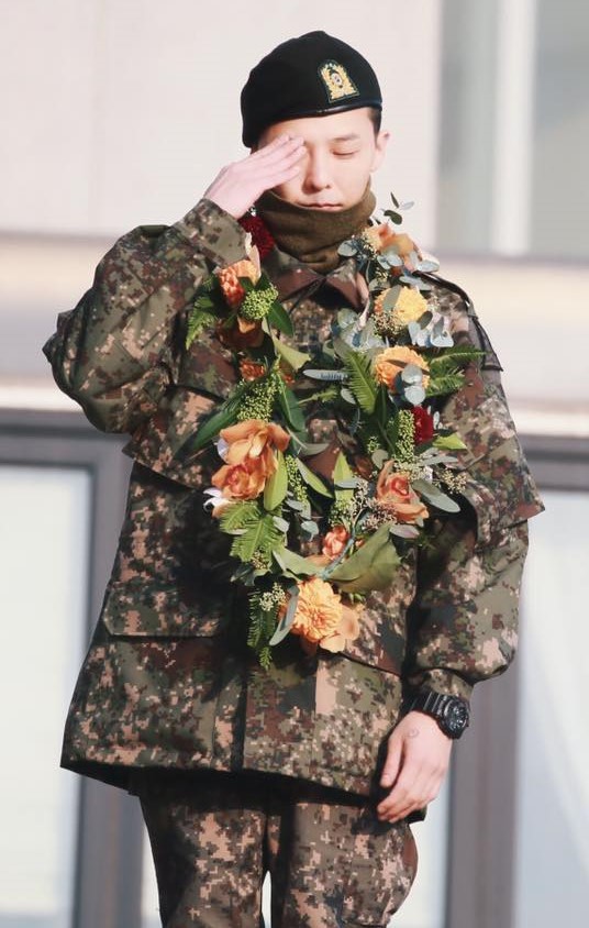 G-Dragon vừa hoàn thành nghĩa vụ quân sự