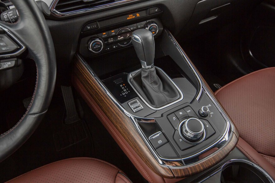 Mazda CX-9 2020 có thêm cổng USB Mazda CX-9 2020 có thêm cổng USB.
