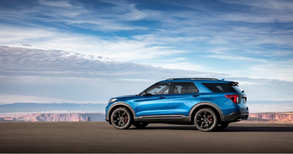 Phần thân xe trên Ford Explorer được thiết kế sang trọng Phần thân xe trên Ford Explorer được thiết kế sang trọng