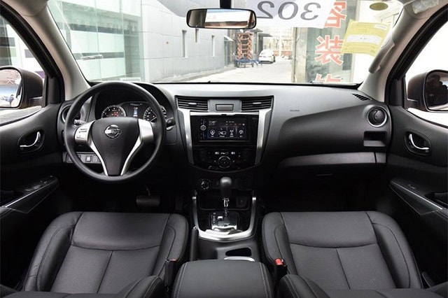 Tiện nghi Nissan Terra Tiện nghi Nissan Terra