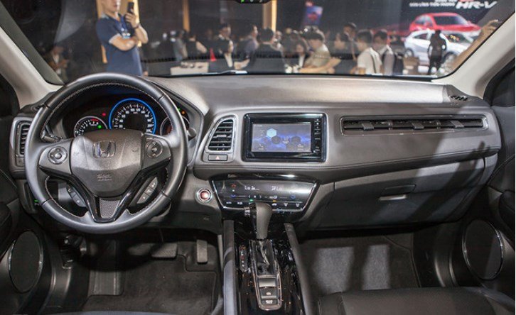 Honda HR-V nhận quà ưu đãi trong tháng 11/2019 3a