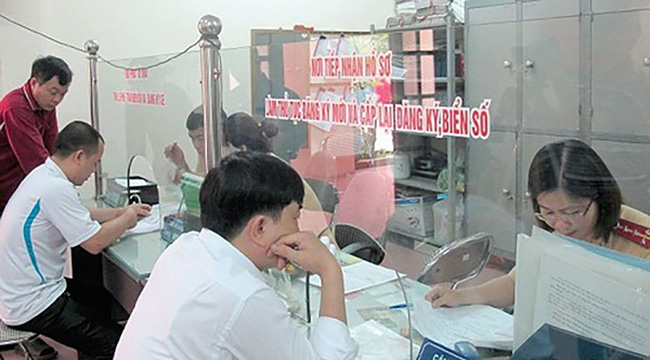 Phí sang tên đổi chủ và mức phạt khi chậm sang tên ô tô a1