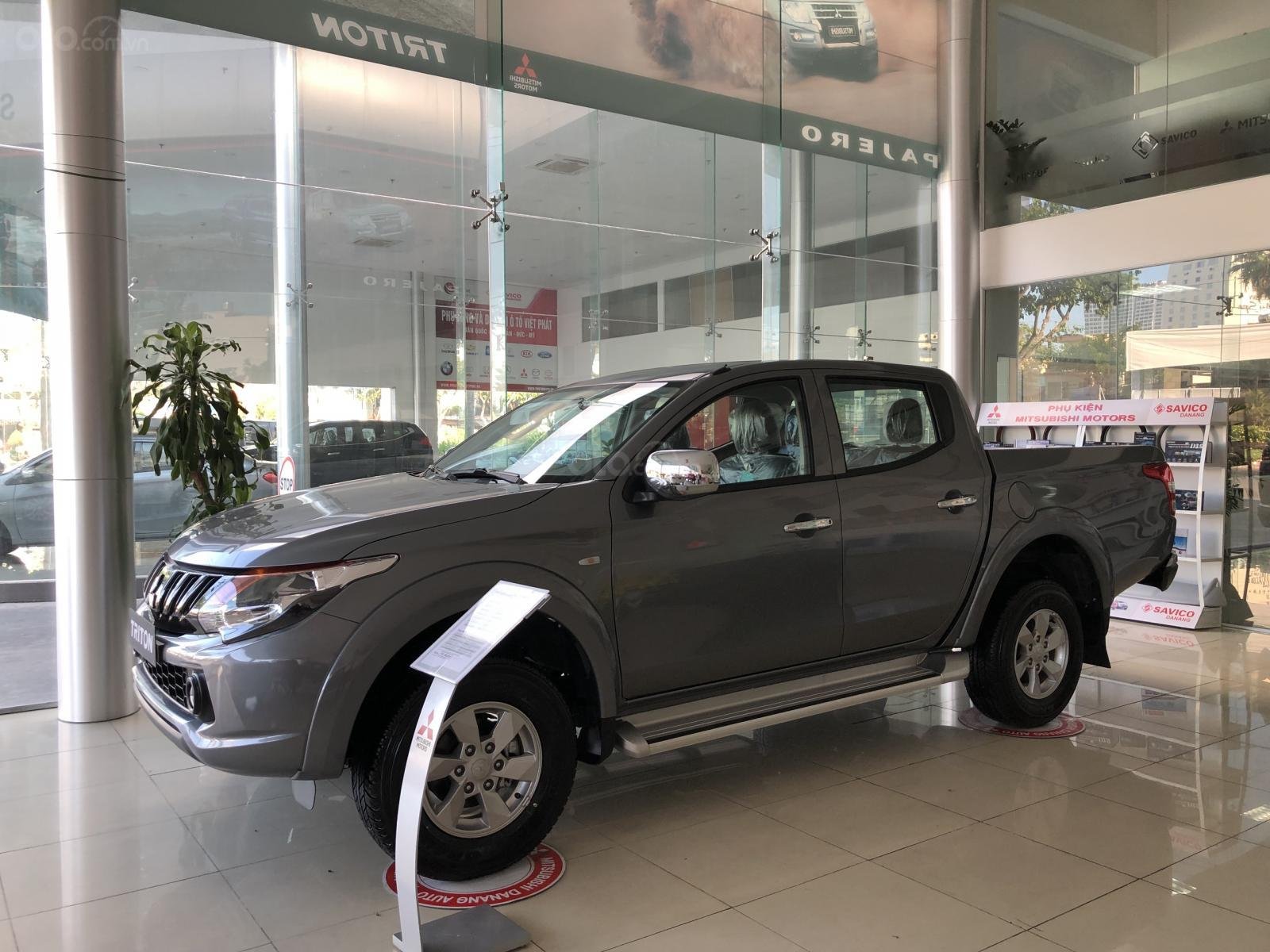 Mitsubishi Triton.