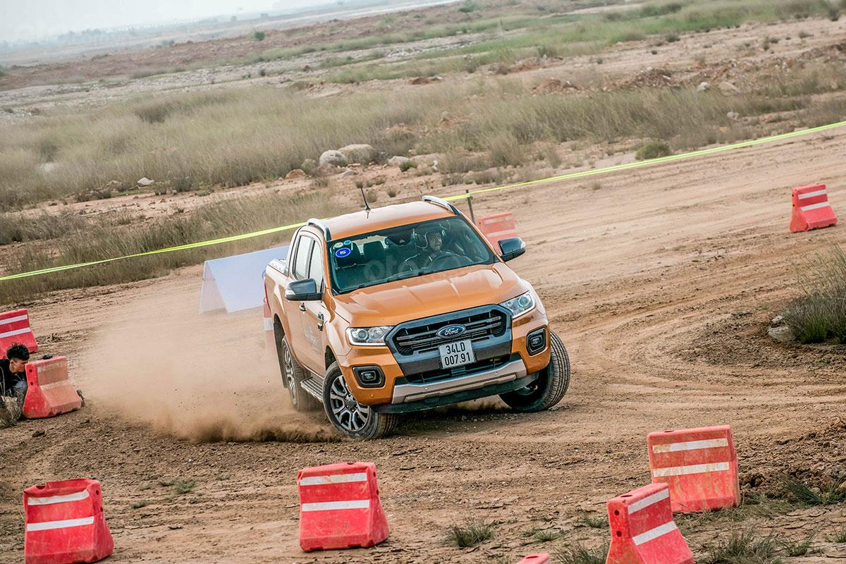 Khuyến mại Ford tháng 11/2019: Ford Ranger và Everest ưu đãi 20-25 triệu đồng 2 Khuyến mại Ford tháng 11/2019: Ford Ranger và Everest ưu đãi 20-25 triệu đồng a2