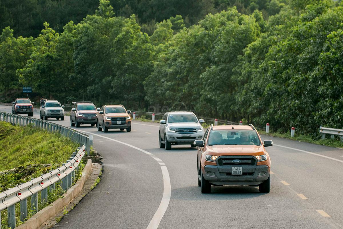 Khuyến mại Ford tháng 11/2019: Ford Ranger và Everest ưu đãi 20-25 triệu đồng 1 Khuyến mại Ford tháng 11/2019: Ford Ranger và Everest ưu đãi 20-25 triệu đồng a1