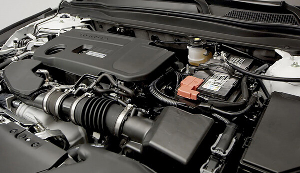 Xe có tùy chọn hai loại động cơ gồm Xăng 1.5L tăng áp và 2.0L Hybrid Xe có tùy chọn hai loại động cơ gồm Xăng 1.5L tăng áp và 2.0L Hybrid