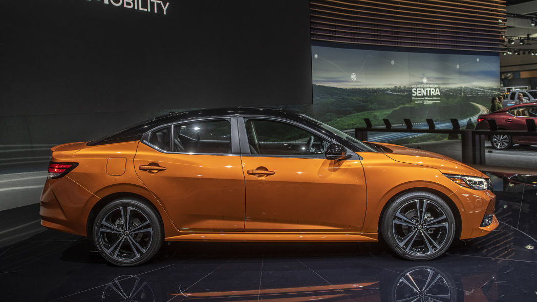[Los Angeles 2019] Nissan Sentra 2020 mang lối tạo hình sắc bén