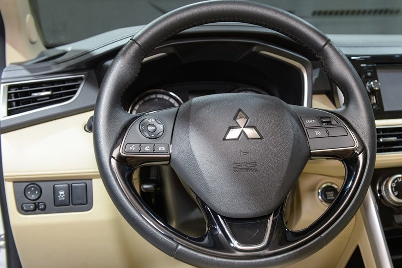 Vô lăng xe Mitsubishi Xpander 2020 Vô lăng xe Mitsubishi Xpander 2020 2