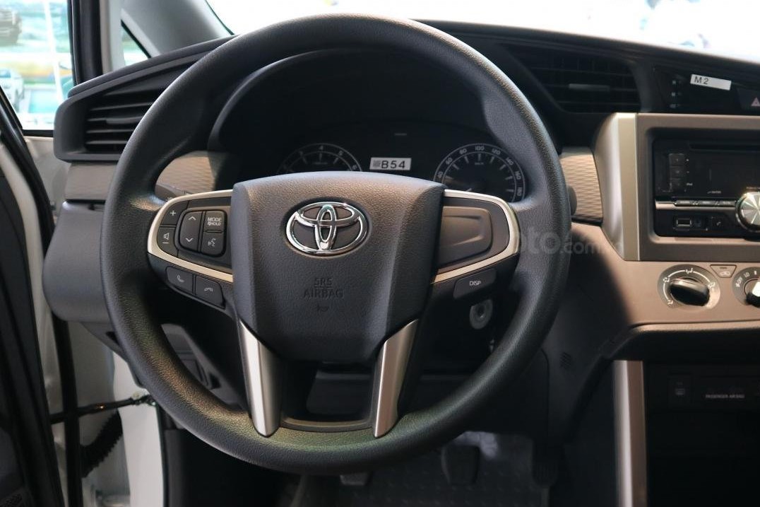 Vô lăng xe Toyota Innova 2020 Vô lăng xe Toyota Innova 2020 2
