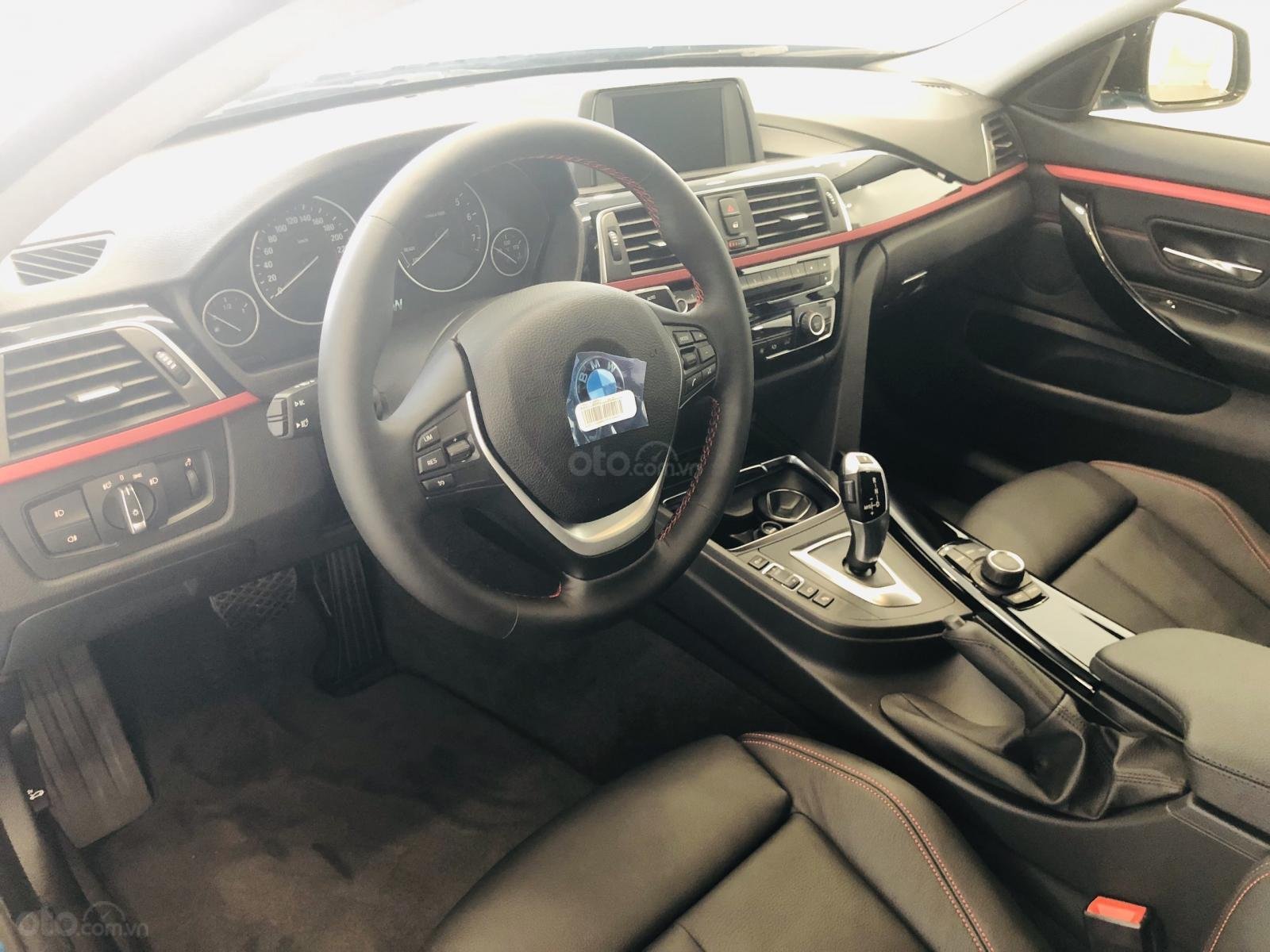 Thông số kỹ thuật xe BMW 420i 2020: Nội thất 1